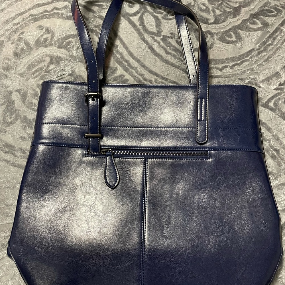 Iswee navy leather tote NWOT, comes with bag